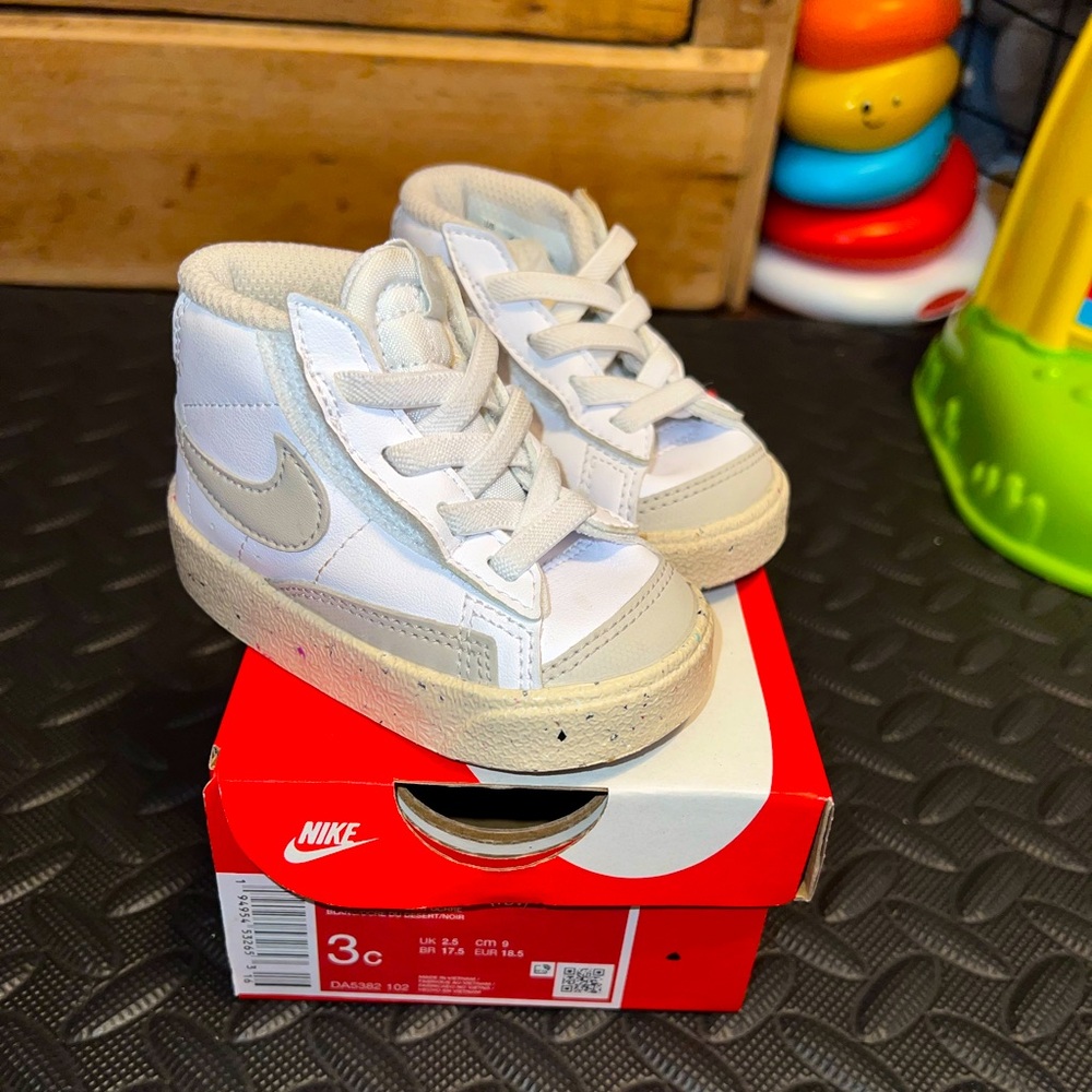 Nike